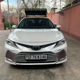 Toyota Camry 2023