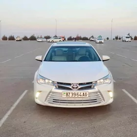 Toyota Camry 2017
