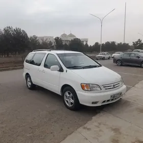 Toyota Sienna 2000