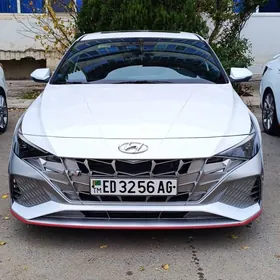 Hyundai Elantra 2021