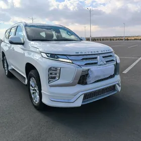 Mitsubishi Montero Sport 2023