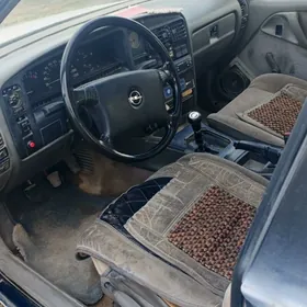 Opel Omega 1990