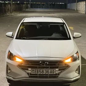 Hyundai Elantra 2020
