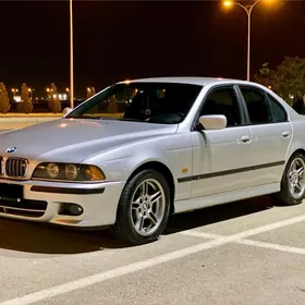 BMW E39 2001
