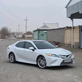 Toyota Camry 2020