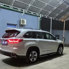 Toyota Highlander 2017