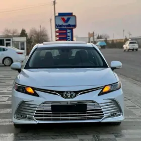 Toyota Camry 2022