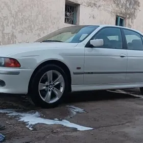 BMW E39 2000