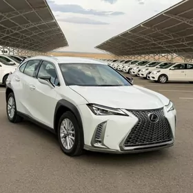 Lexus UX 200 2021