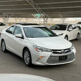 Toyota Camry 2017