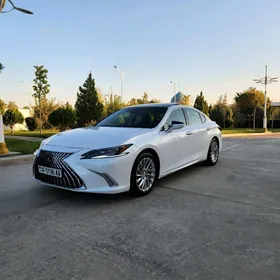 Lexus ES 350 2019