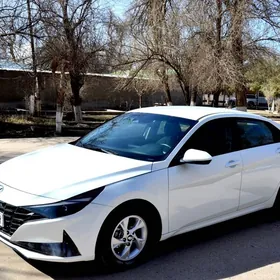 Hyundai Elantra 2021