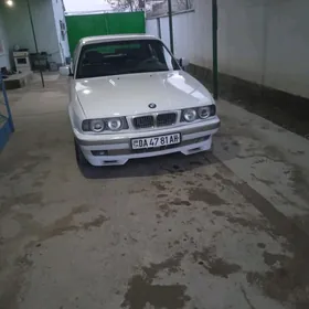 BMW 525 1992