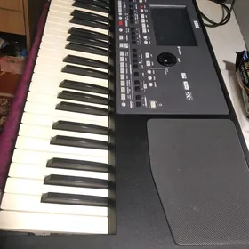 Korg pa 600