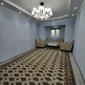 Mir 2/4. 9/2 etaźy 2kom