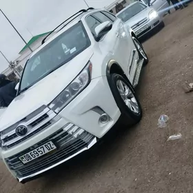 Toyota Highlander 2017