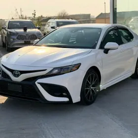 Toyota Camry 2022