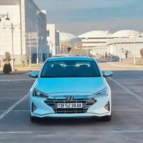 Hyundai Elantra 2020