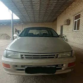 Toyota Carina 1993