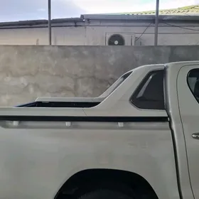 Hilux  duga  дуга