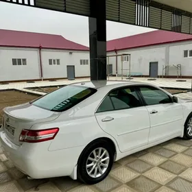 Toyota Camry 2011