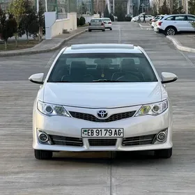 Toyota Camry 2013