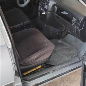 Opel Vectra 1990