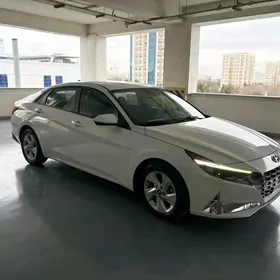 Hyundai Elantra 2021