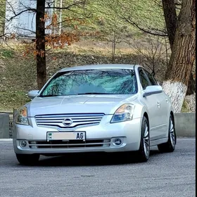 Nissan Altima 2008