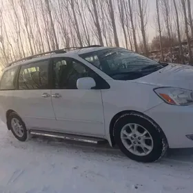 Toyota Sienna 2005