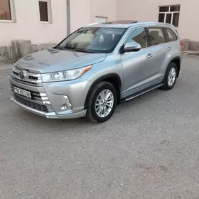 Toyota Highlander 2018