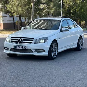 Mercedes-Benz C300 2010