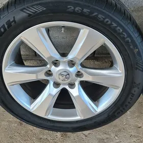 Prada diska teker265/50ZR20