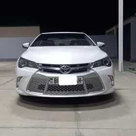 Toyota Camry 2016
