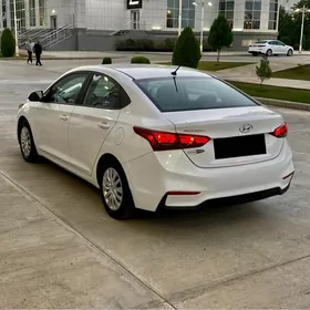 Hyundai Accent 2022