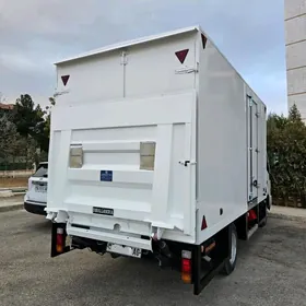 Mitsubishi Canter 2015