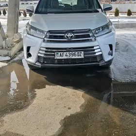 Toyota Highlander 2017