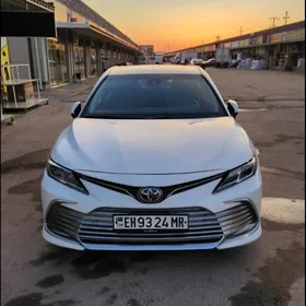 Toyota Camry 2020