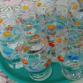 стаканы с цветочным узором