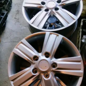 Toyota land cruiser 200lik