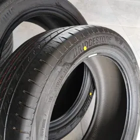 BRIDGESTONE 235/45 R18 T006