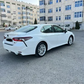 Toyota Camry 2022