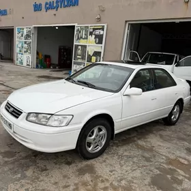 Toyota Camry 1999