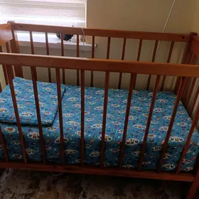 детская кроватка