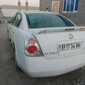 Nissan Altima 2003