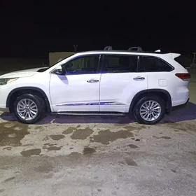 Toyota Highlander 2017