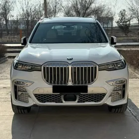 BMW X7 2021