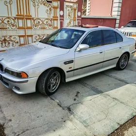 BMW E39 2001