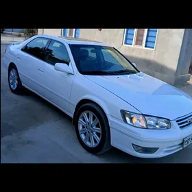 Toyota Camry 2000