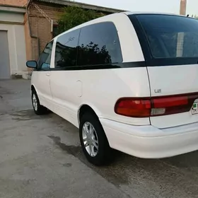 Toyota Previa 1990